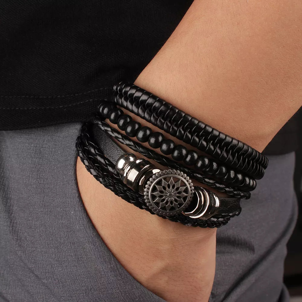 Pulseira Masculina de Couro em Quatro Camadas